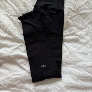 ALO Yoga Black Leggings